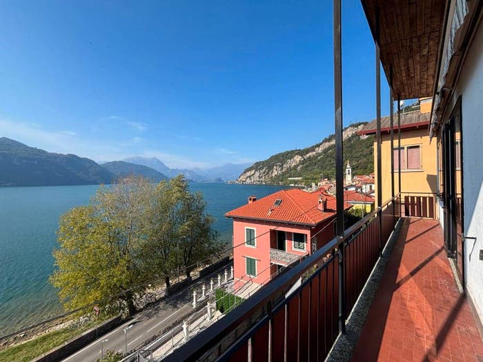 Appartamento trilocale in vendita in Strada Ducale, Centro, Mandello del Lario