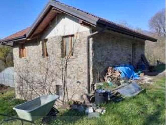 Appartamento con 6 locali in vendita in Via Pandorè, Montegrino Valtravaglia