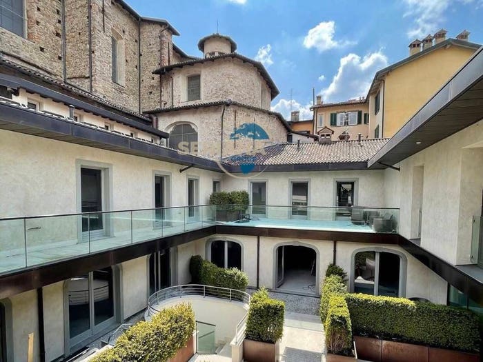 Appartamento bilocale in vendita in Piazza Lorenzo Mascheroni, Duomo Piazza Vecchia, Bergamo