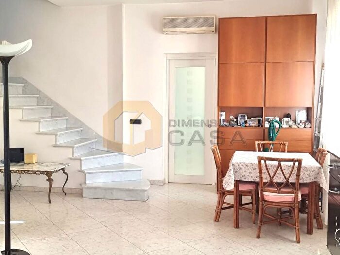 Casa con 5 locali in vendita in Via Virgilio, Darsena Ex Campo di Aviazione, Viareggio