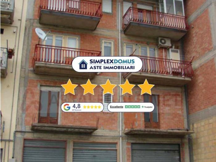 Appartamento con 6 locali in vendita in Via U Giuffrida, Troina