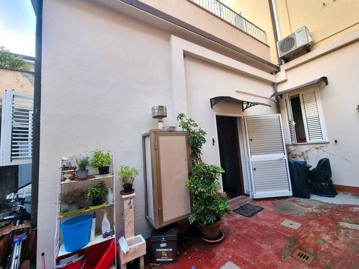 Appartamento bilocale in vendita in Via Ugo Foscolo, Centro, Viareggio
