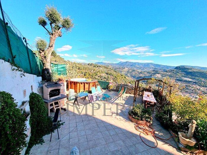 Casa con 6 locali in vendita in Strada degli Olandesi, San Giacomo, Camporosso