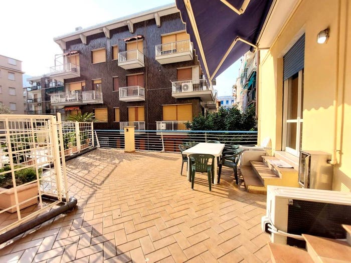 Appartamento trilocale in vendita in Corso Europa, Via Roma Borgo Barusso, Alassio