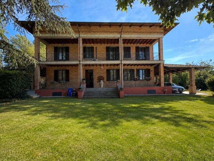 Casa con 6 locali in vendita in Strada Montechiarugolo, Botteghino Pilastrello, Parma