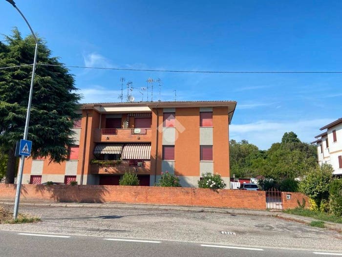 Appartamento trilocale in vendita in Via Vallelunga, Pontelagoscuro, Ferrara