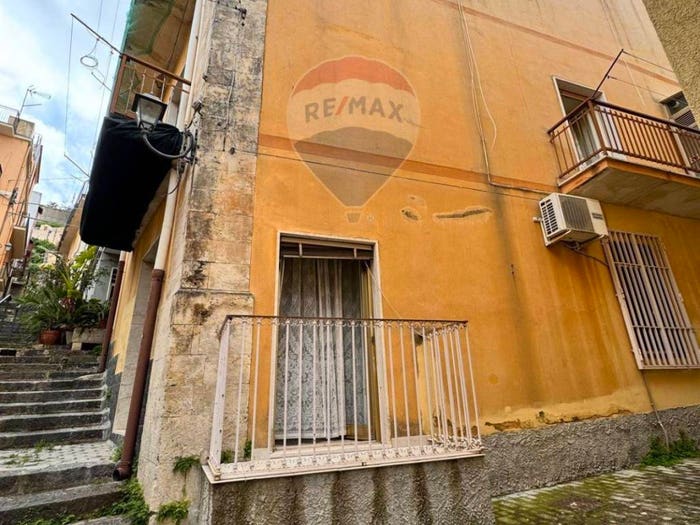 Casa con 5 locali in vendita in Via Risorgimento, Centro, Melilli