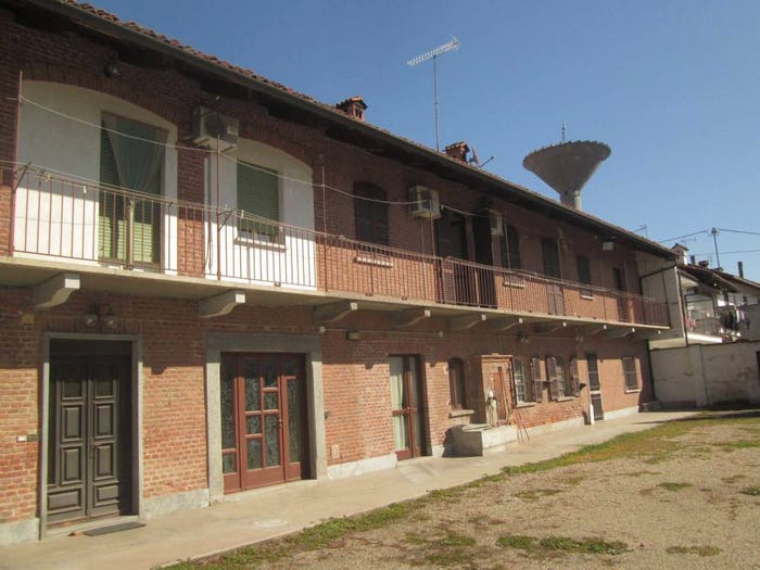 Appartamento quadrilocale in vendita in Via Cardè, Centro, Moretta