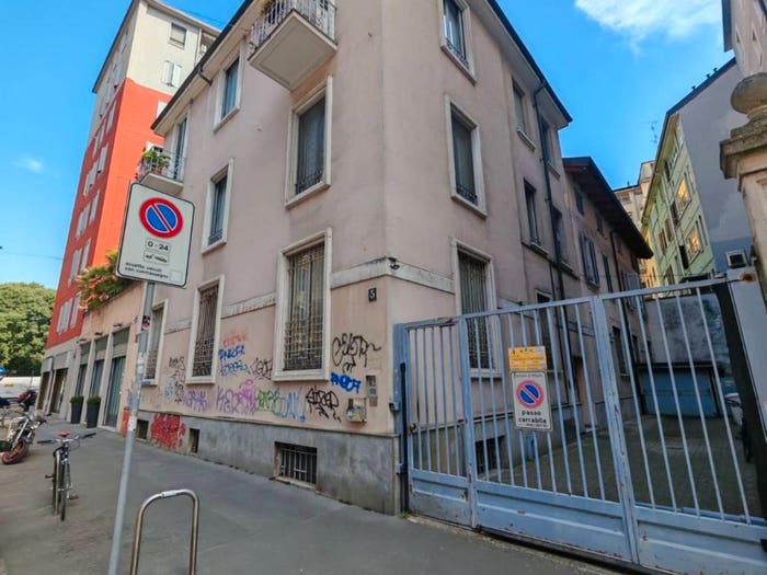 Appartamento quadrilocale in vendita in Via Sirte, Solari, Milano
