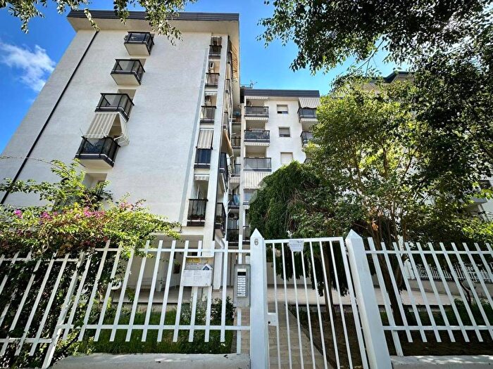 Appartamento quadrilocale in vendita in Viale Sergio Cosmai, Panebianco Tribunale, Cosenza