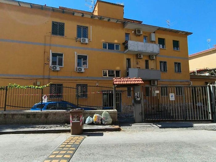 Appartamento quadrilocale in vendita in Via Severino Boezio, Bagnoli, Napoli
