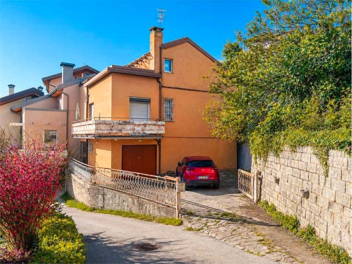 Appartamento con 6 locali in vendita in Centro, Pergine Valsugana