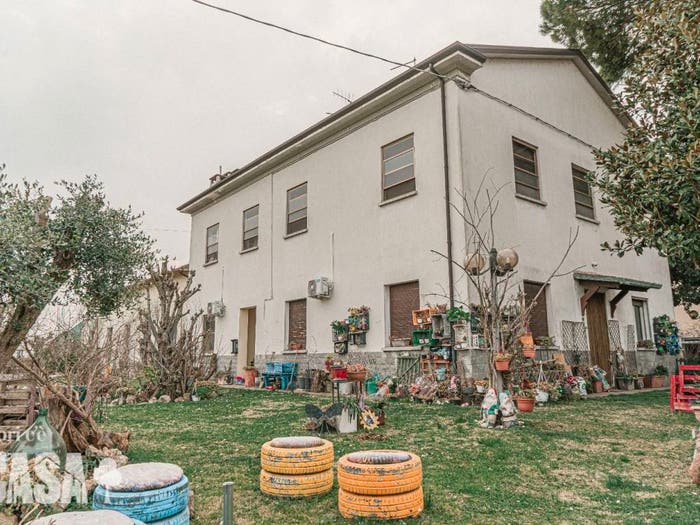 Casa con 6 locali in vendita in Via XIII Novembre, Roncadello, Forlì
