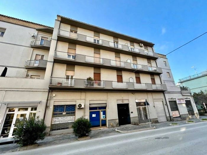Appartamento trilocale in vendita in Via Monte Maiella, Centro, Ortona