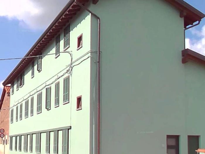 Appartamento trilocale in vendita in Via Giovanni Magistrini, Centro, Momo