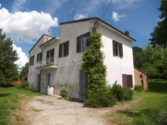 Casa con 6 locali in vendita in Via di Torrita, Montepulciano