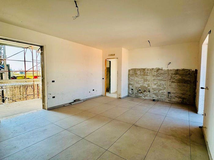 Appartamento quadrilocale in vendita in Via Carditello, Frattamaggiore
