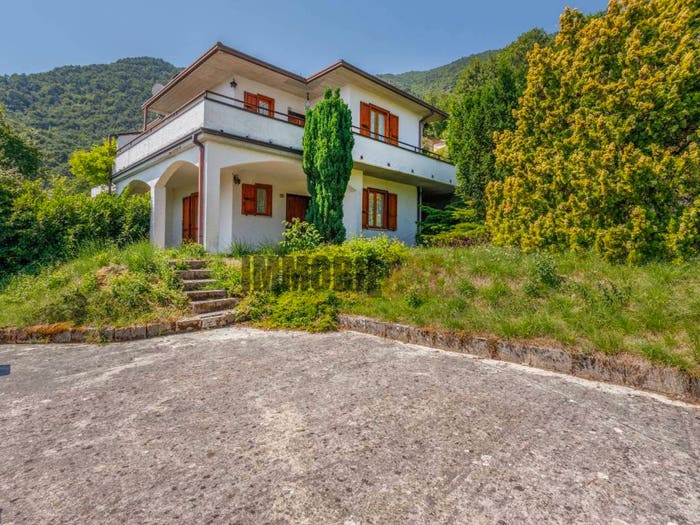 Appartamento trilocale in vendita in VIA PRA DA BONT, Tignale