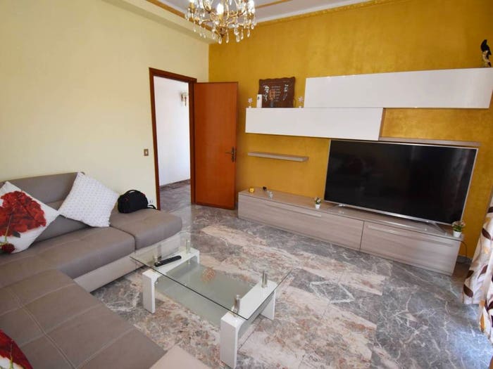 Casa con 6 locali in vendita in Via Faldi, Centro, Chiampo