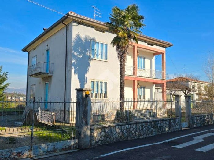 Casa con 6 locali in vendita in Corso S Lorenzo, Ospedaletto Santa Lucia Arcè, Pescantina