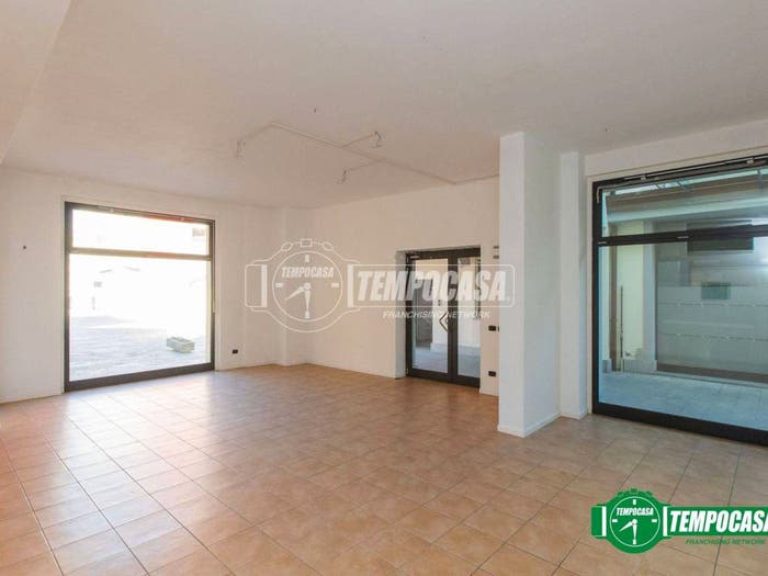 Appartamento monolocale in vendita in Via Bellini, Centro, Oleggio