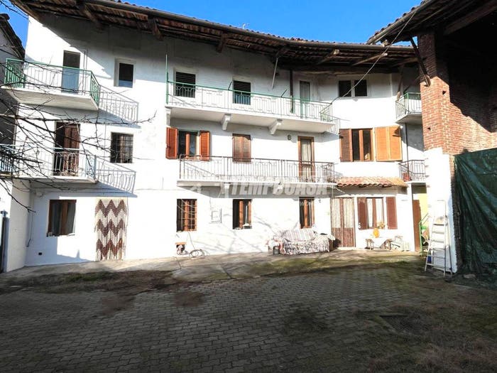 Appartamento trilocale in vendita in Via trento, Centro, Mercenasco