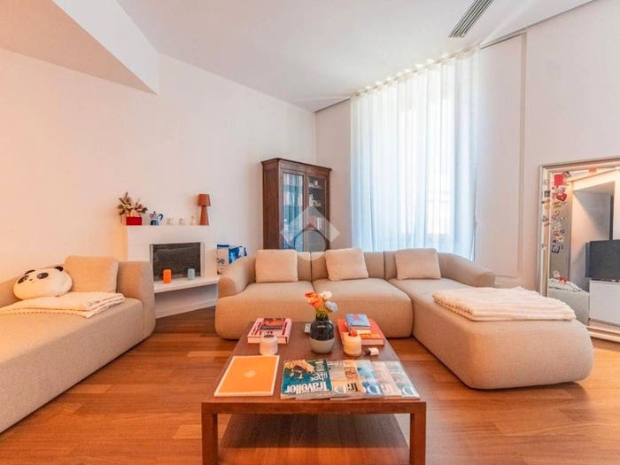 Appartamento bilocale in vendita in Via Castelfidardo, Moscova, Milano