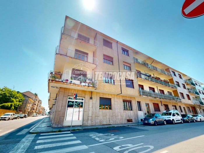 Appartamento trilocale in vendita in Via Europa, Centro, Bra