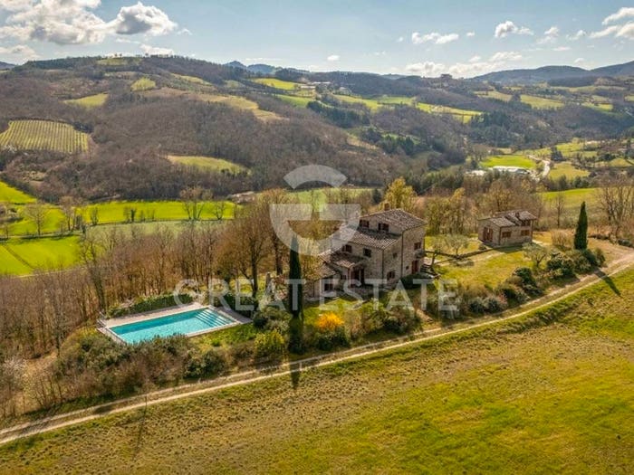 Casa con 6 locali in vendita in località Padonchia, Monterchi