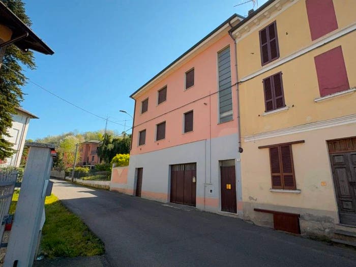 Casa con 6 locali in vendita in Via Recoaro, Centro, Broni