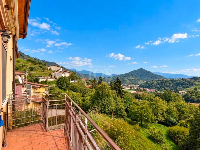 Appartamento trilocale in vendita in Via Valle, Chiesa, Foresto Sparso