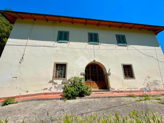 Casa con 6 locali in vendita in Frazione S Detole, Dicomano