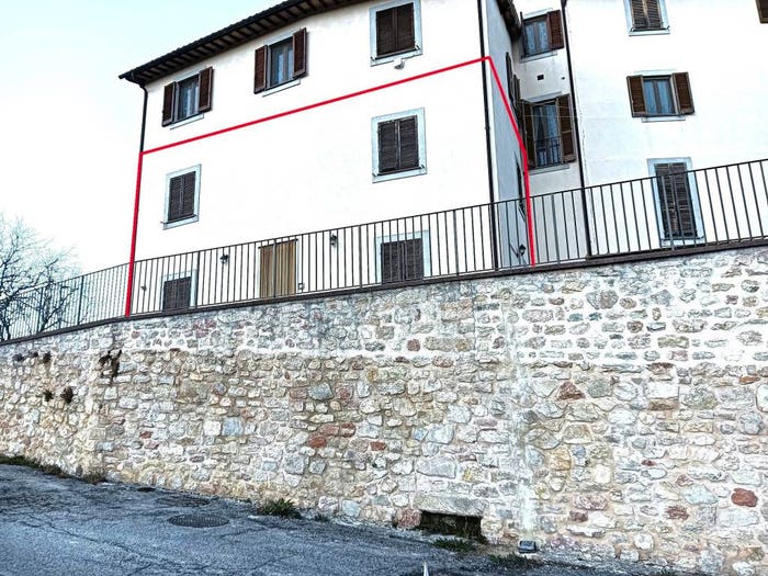 Appartamento con 6 locali in vendita in Località San Martino, Sellano