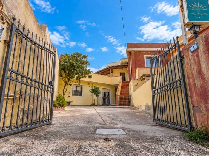 Casa con 6 locali in vendita in Via Gaetano Donizetti, Centro, Villasimius