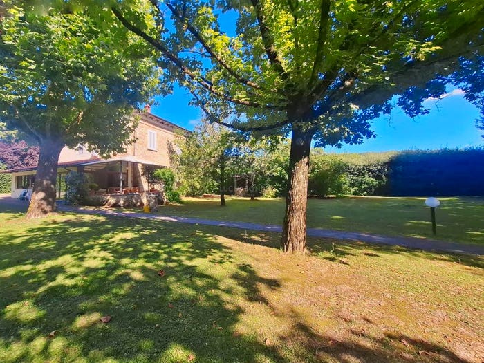 Casa con 6 locali in vendita in Tregozzano, Arezzo