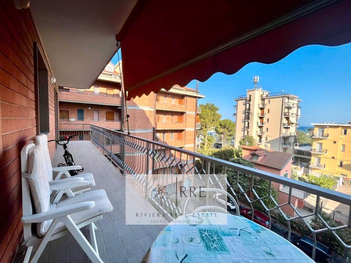 Appartamento trilocale in vendita in Clavesana, Marina Di Andora, Andora