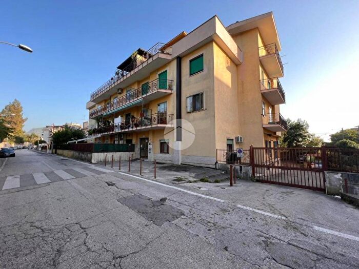 Appartamento trilocale in vendita in Via Sud Piazza d'Armi, Ferrarecce Università, Caserta
