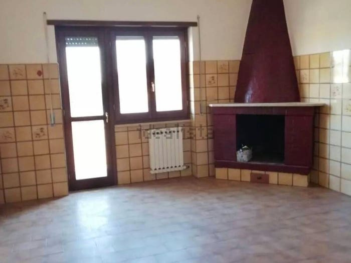 Appartamento con 5 locali in vendita in Via Guglielmo Marconi SNC, Centro, Cisterna di Latina