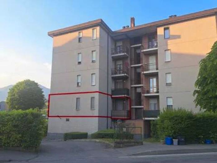 Appartamento trilocale in vendita in Via Sant' Ambrogio, Centro, Trescore Balneario