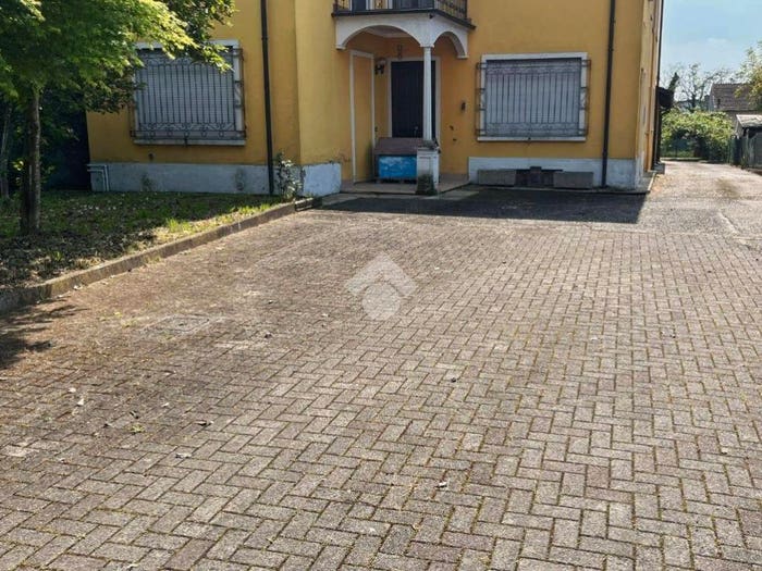 Appartamento trilocale in vendita in Via G Matteotti, Centro, Miradolo Terme