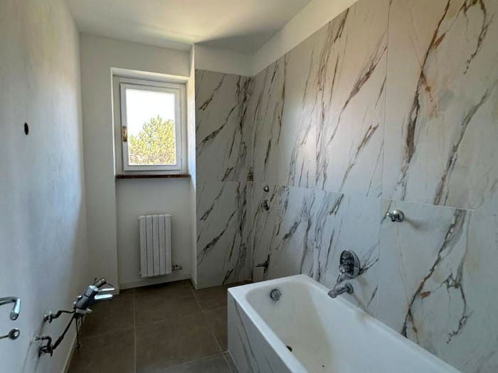 Appartamento quadrilocale in vendita in Via Beniamino Cavalli, Centro, Castrezzato