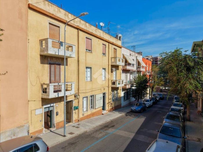Appartamento trilocale in vendita in Via Santa Barbara, Centro, Nuoro