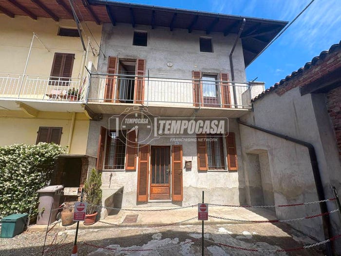 Casa con 5 locali in vendita in Via Goffredo Mameli, Gaglianico