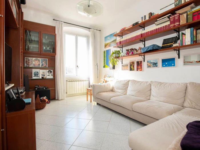 Appartamento quadrilocale in vendita in Via Giuseppe Ferrari, Castelletto, Genova