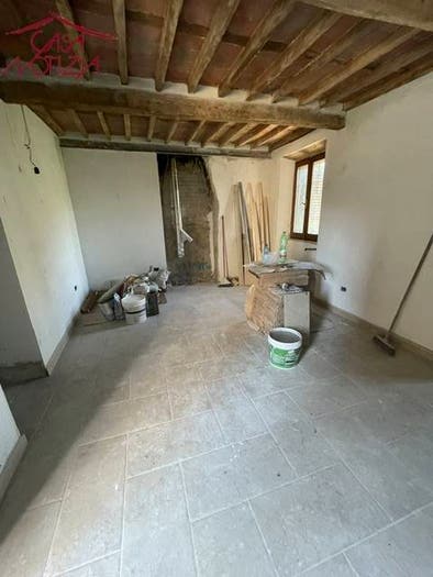 Casa quadrilocale in vendita in Bagni di Lucca