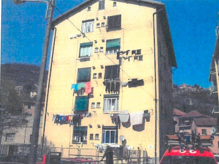 Appartamento con 5 locali in vendita in Via Benedetto da Porto, Struppa, Genova