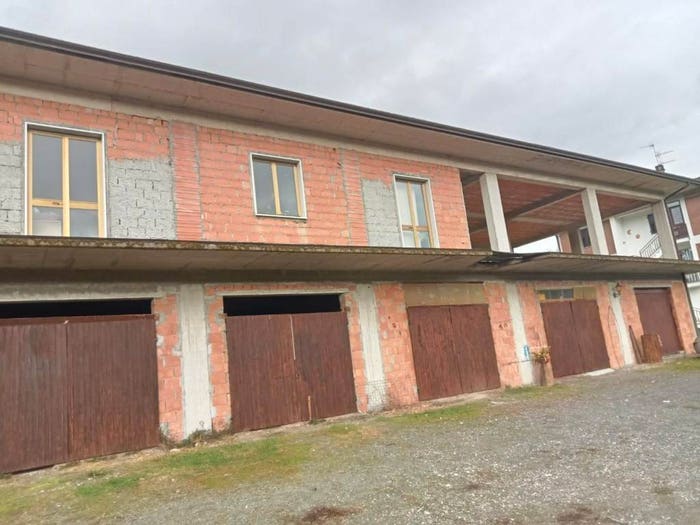 Casa con 6 locali in vendita in Fivizzano, Centro