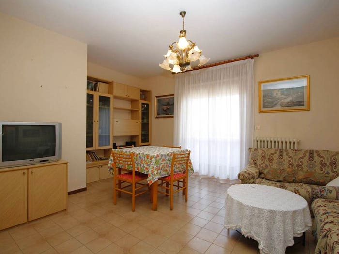 Appartamento con 5 locali in vendita in Via Don Luigi Pino, Centro, Parabita