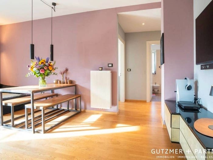 Appartamento trilocale in vendita in Via Alessandro Manzoni, Centro, Merano