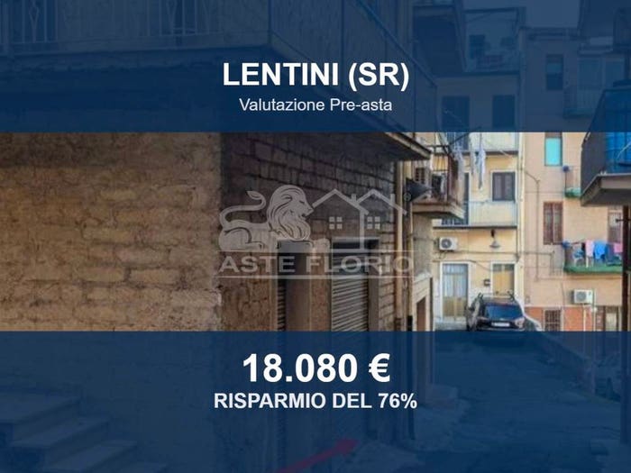 Appartamento con 6 locali in vendita in Via Naro, Lentini